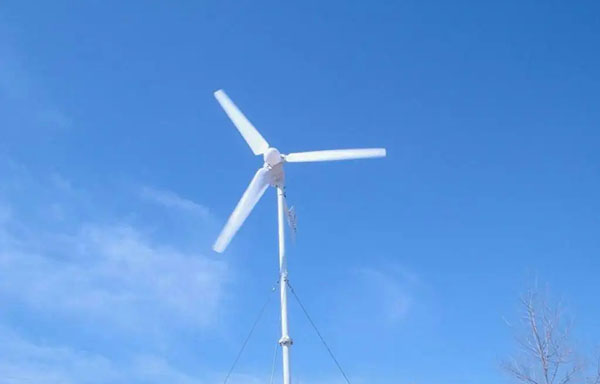 正确保养小型风力发电机